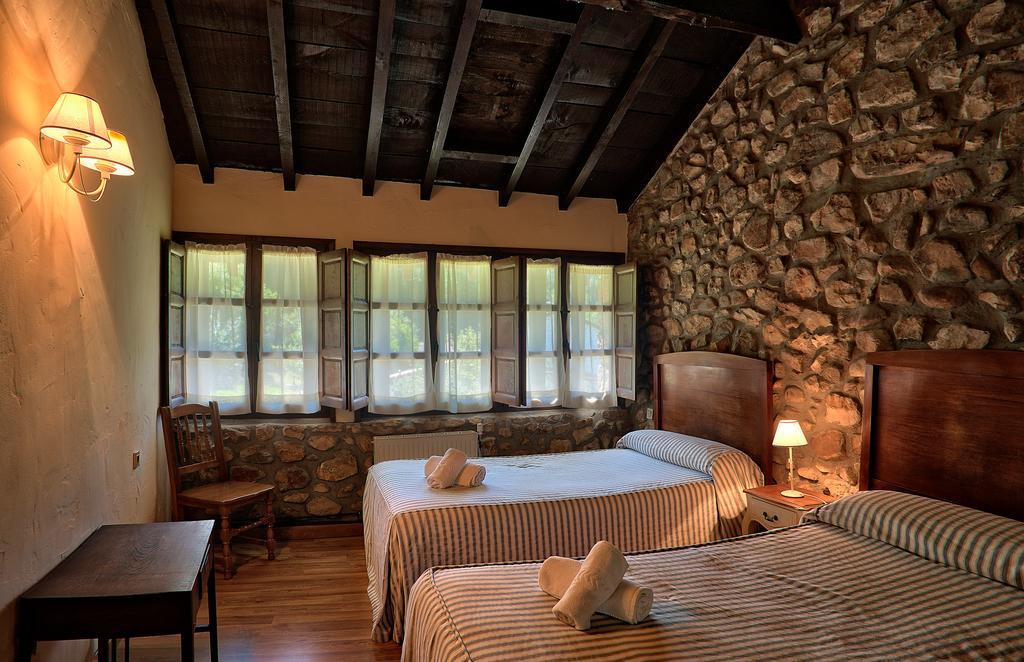 Casas Rurales La Tahona De Besnes Guest House Alles Exterior photo