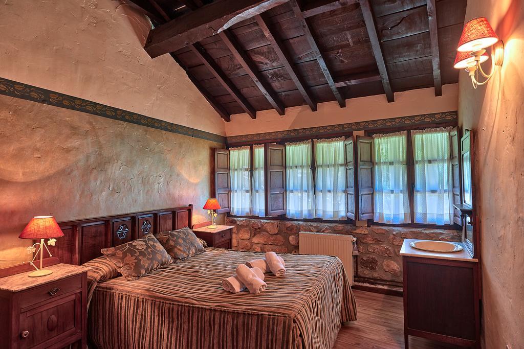 Casas Rurales La Tahona De Besnes Guest House Alles Exterior photo