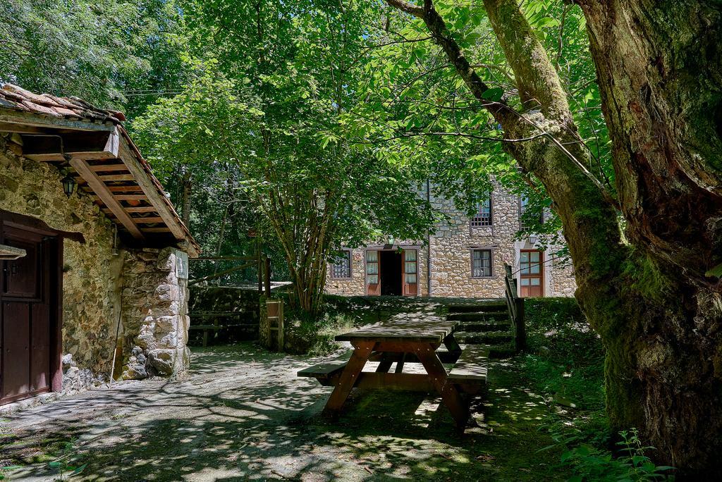 Casas Rurales La Tahona De Besnes Guest House Alles Exterior photo